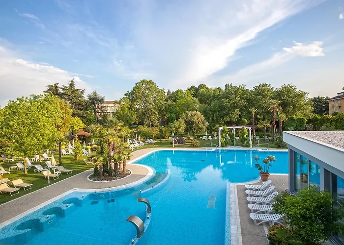 Harrys' Garden 4*