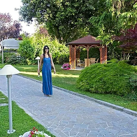 Harrys' Garden 4* אבנו טרמה