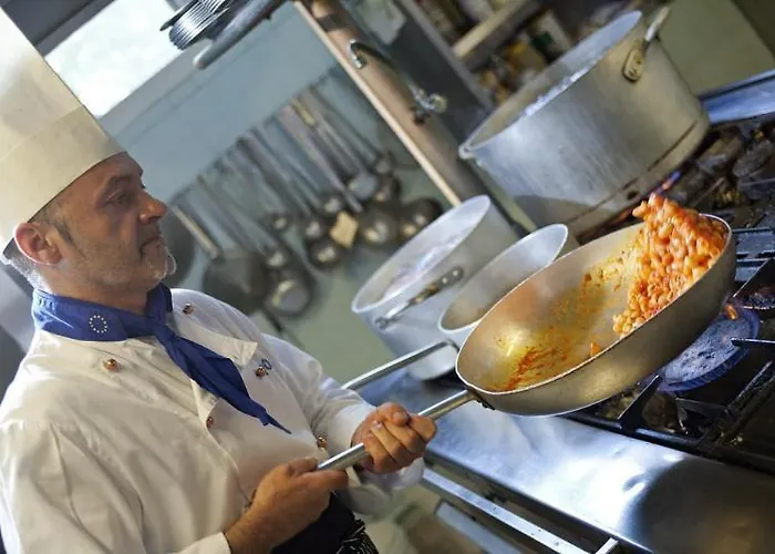 Harrys' Garden Hotel 4*