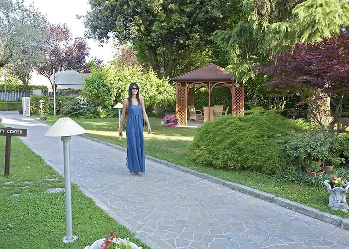 Harrys' Garden 4*