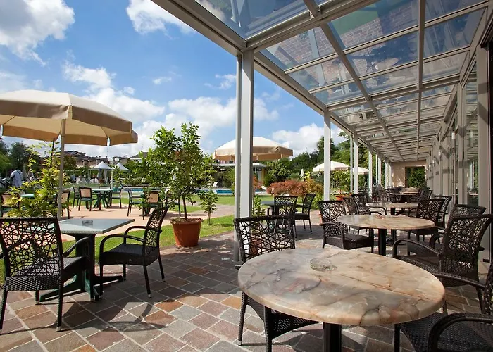 Hotel Harrys' Garden